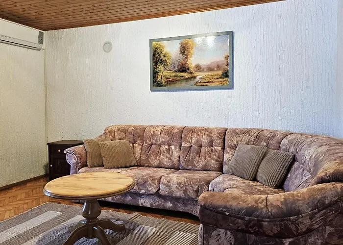 Beautiful Casa Milena With Pool In Visnjan Rapavel