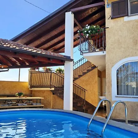 Beautiful Casa Milena With Pool In Visnjan